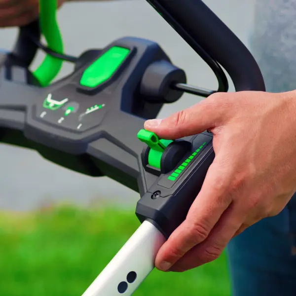 iGOCordless+ | Cordless Lawn Mower | LM2142SP